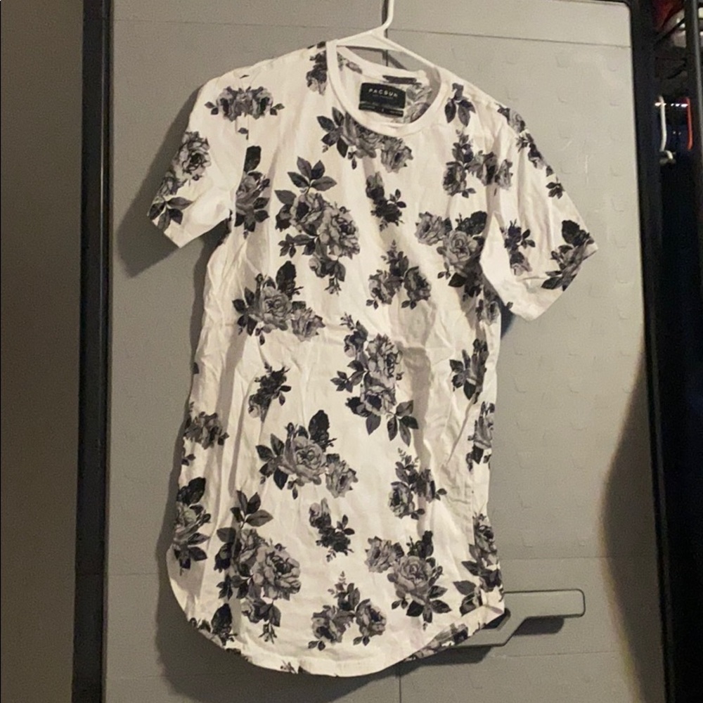 Pacsun T Shirt